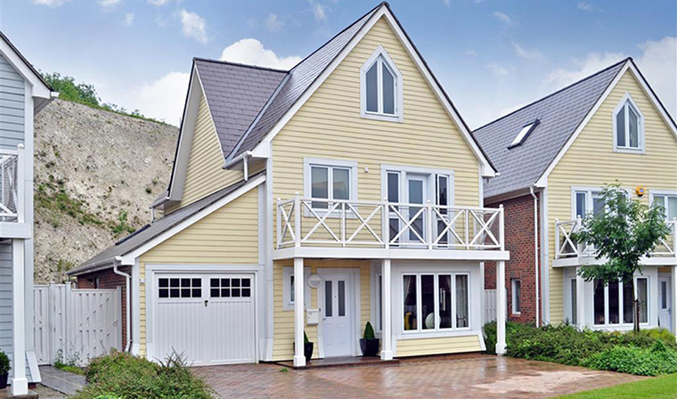 Old and New 200612: New build in Kent