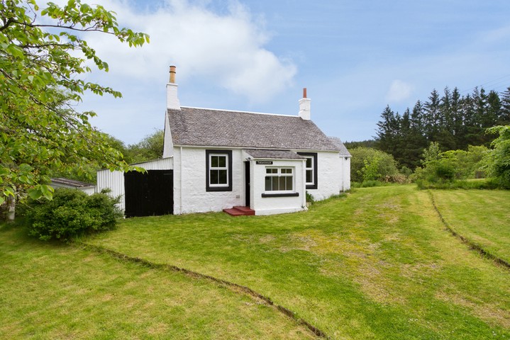 snooping240714: Straiton