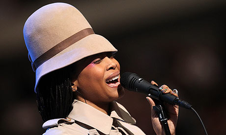 Erykah Badu 