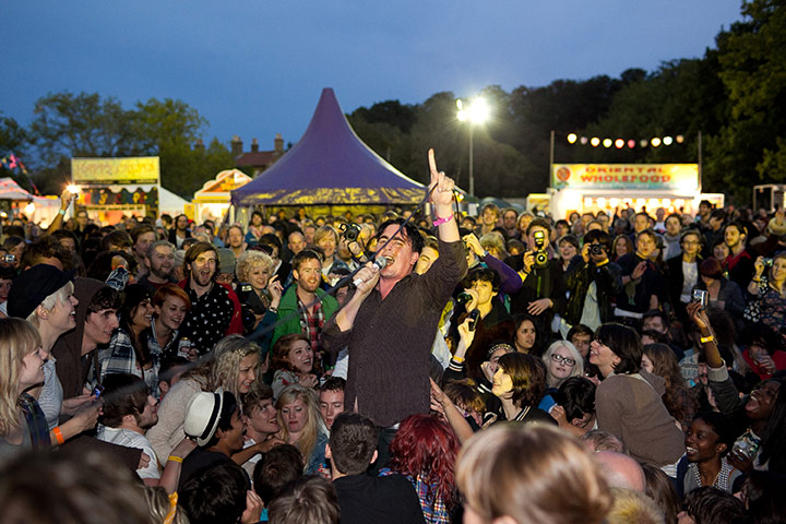 Offset: Art Brut's Eddie Argos at Offset