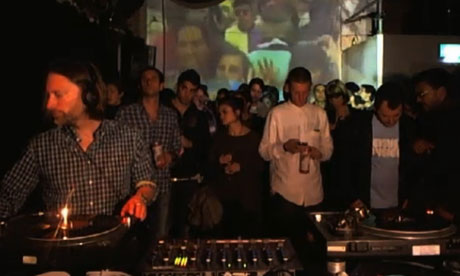 Thom Yorke spins at a south London club with bored-looking scenesters behind him
