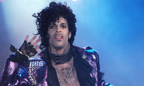 http://static.guim.co.uk/sys-images/Music/Pix/pictures/2011/6/3/1307115432393/Prince-performing-on-stag-007.jpg