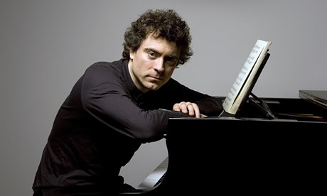 Paul Lewis