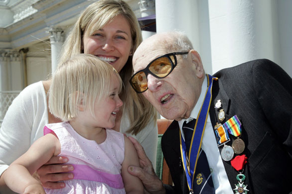 Henry Allingham: Henry Allingham