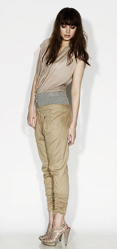 Line-up: Neutral: Neutral drape outfit