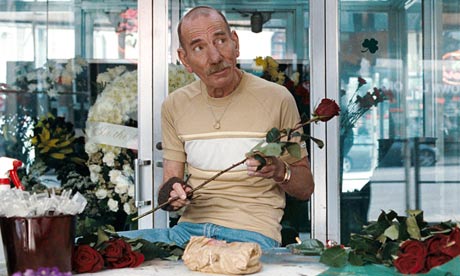 Pete Postlethwaite in The Town