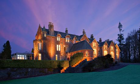 Cromlix exterior