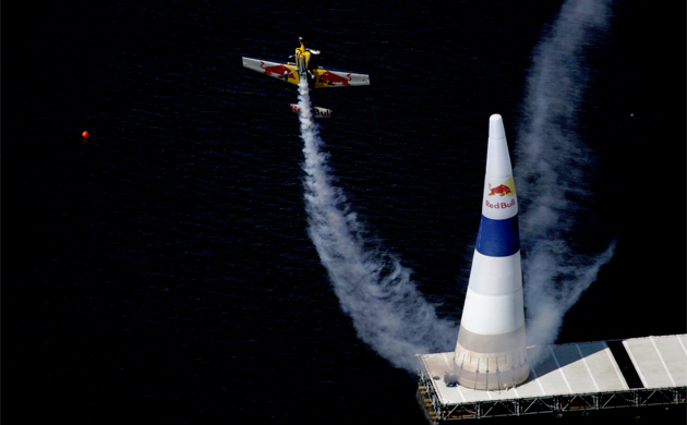Red Bull Air Race 20047, Rio De Janeiro photo by Balazs Gardi