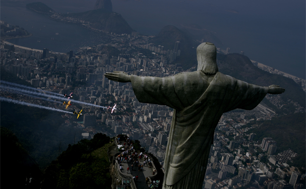 Red Bull Air Race 20047, Rio De Janeiro photo by Balazs Gardi