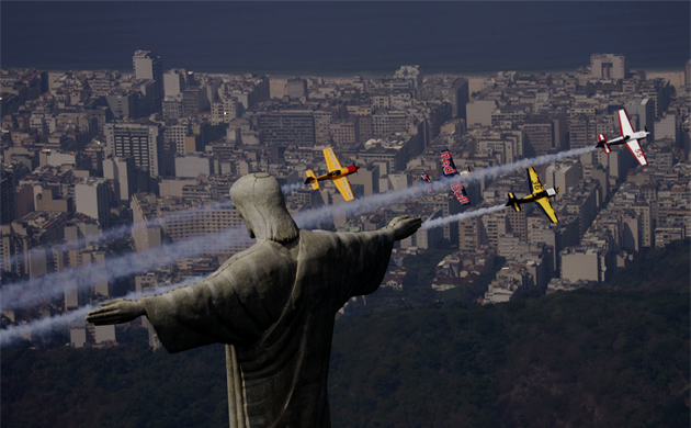 Red Bull Air Race 20047, Rio De Janeiro photo by Balazs Gardi