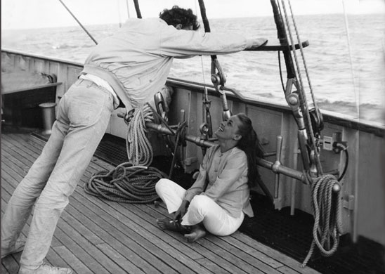 Marina Cicogna photos: Tony Richardson and Jeanne Moreau at sea in Egypt by Marina Cicogna