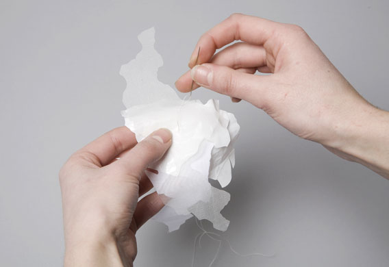 Make your own ruff: make your own Giles Deacon ruff