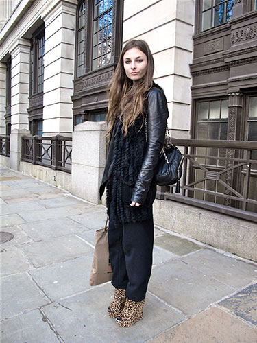 Face hunter: Face hunter portrait: Veronika, 22, intern at a fashion magazine