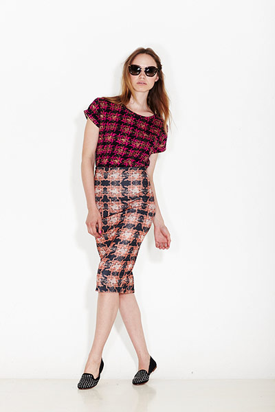 Line up Observer Magazine: Pink black chequed pencil skirt
