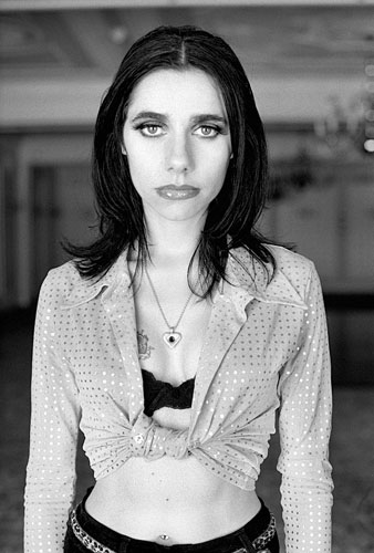 Jane Bown retrospective: PJ Harvey (1995)