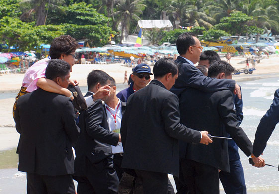 Thailand protests: Anti-government break into ASEAN summit in Thailand