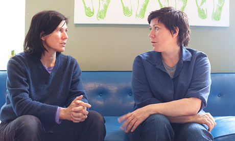 Kelley and Kim Deal of The Breeders Photograph Chris Glass 4AD Records