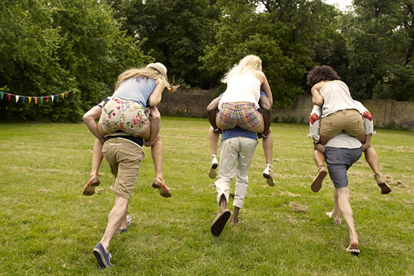 sports day fashion: Piggyback's back
