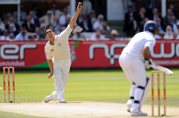 Day 3, Ashes 2nd test : Australia's Johnson bowls to England's Bopara