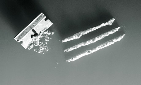 Three lines of coke and razor