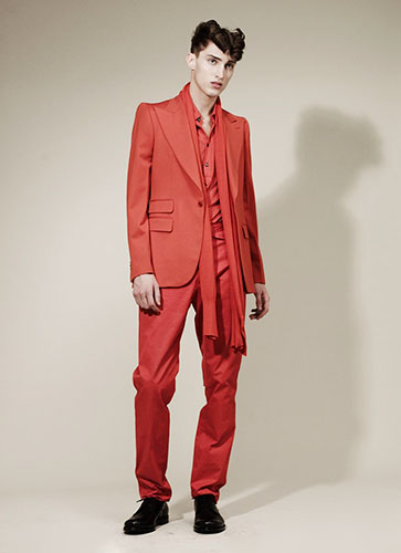 Key Trends: Red: Model wearing red Bottega Veneta outfit