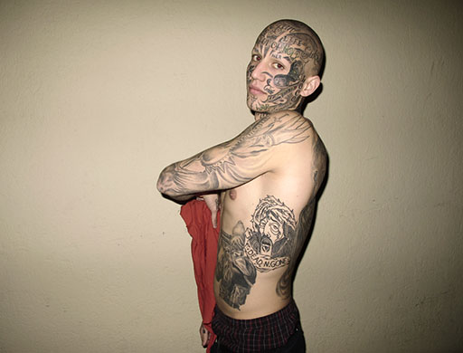Face Hunter: tattooed man