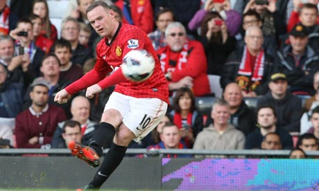 Manchester United v Stoke City - Premier League