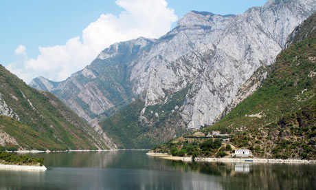 lake koman