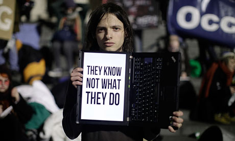 Police Evict St Paul's Occupy Protesters
