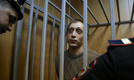 http://static.guim.co.uk/sys-images/Observer/Pix/pictures/2013/11/15/1384542574298/Pavel-Dmitrichenko-009.jpg