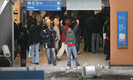 riots at the Paris Gare du Nord