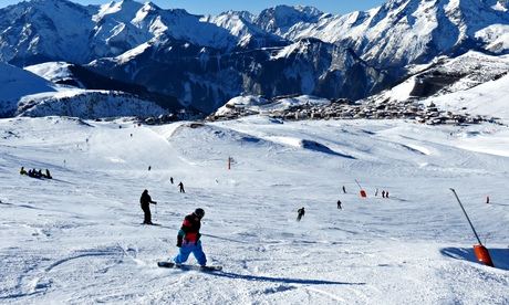 SKIING IN THE FRENCH Alps