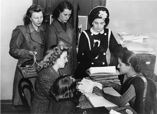 Citizens Advice at 70: Women seek advice during wartime