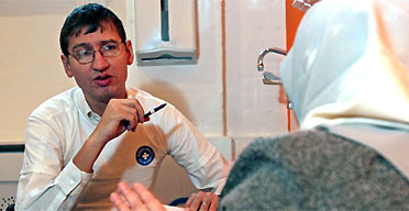 A Médecin du Monde doctor