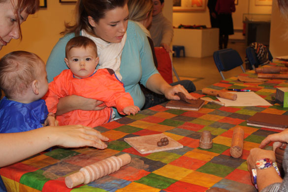 Gallery Wild mums: Making tiles at Falmouth Art Gallery