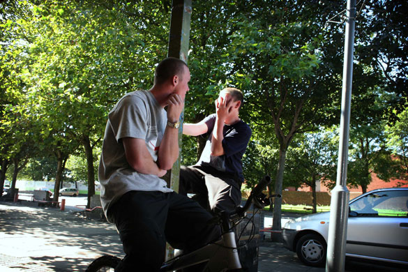 Gallery Inequality in Liverpool: Gang members cover their faces
