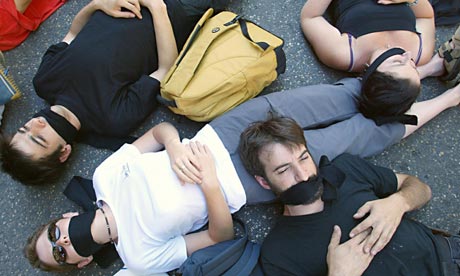 French gagged arts workers lie on the st