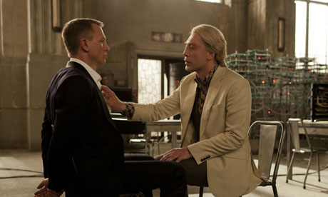 Daniel Craig and Javier Bardem in Skyfall 