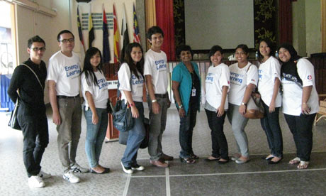 Norhidayah Nadila and peer educators in Malaysia