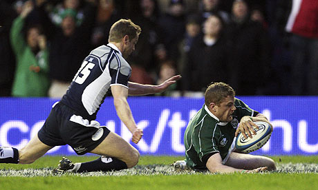 Jamie Heaslip scores
