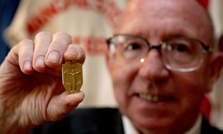 Nobby Stiles' 1966 World Cup winner's medal has been bought by his old club 