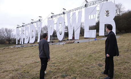 PADDY POWER upset racecourse officials with Hollywood-style sign stunt ...