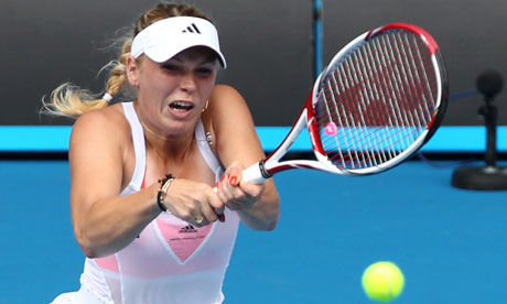 Australian Open 2011: Caroline Wozniacki battles past Gisela Dulko