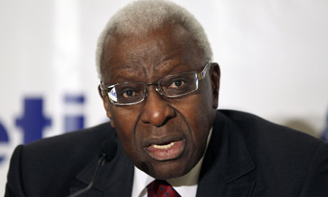 Lamine Diack admits that he was laughing when he learned of the IOC&#39;s bribery investigation - Lamine-Diack-admits-that--005