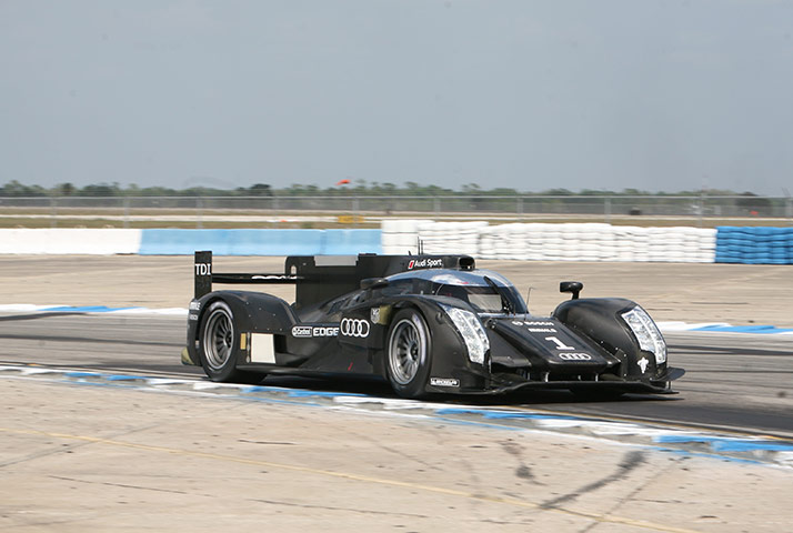 Audi R18 Testing: Audi R18 corners during a testing session at Sebring