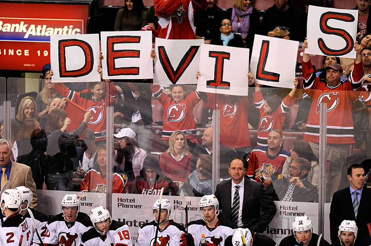 NHL QF: New Jersey fans in game one vs Florida Panthers