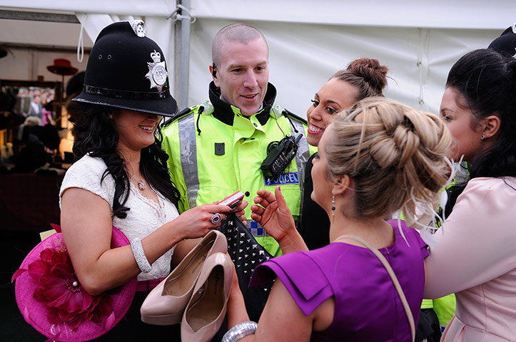 Aintree Ladies Day 2013: Aintree Ladies Day 2013