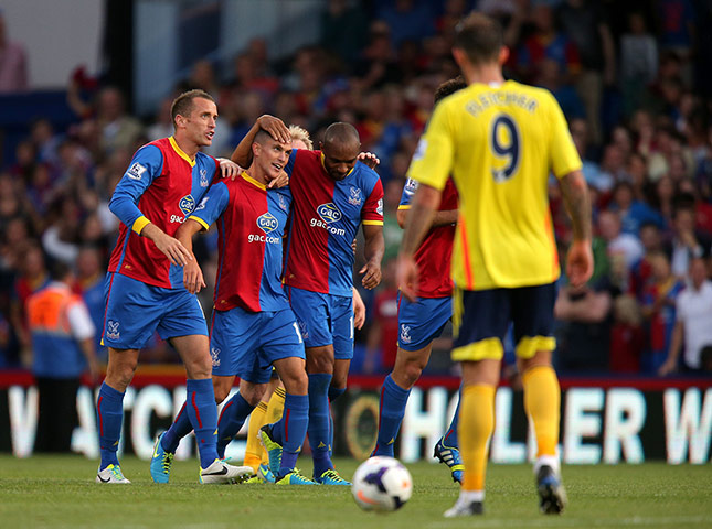 Football Roundup Gallery: Football Roundup Gallery