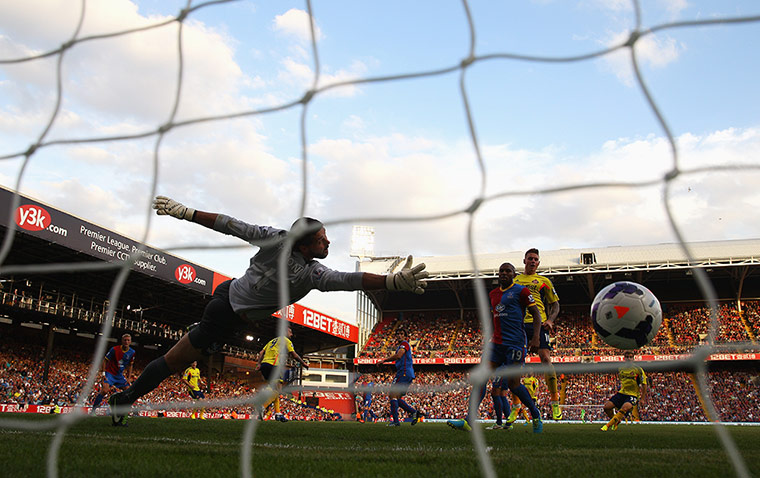 Football Roundup Gallery: Football Roundup Gallery