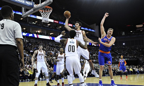 Milwaukee Bucks v New York Knicks